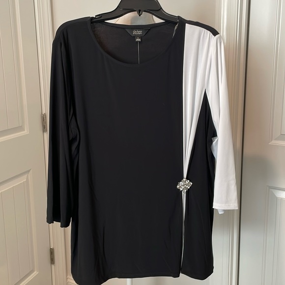 Investments Slim Factor Dressy Top - Picture 1 of 4